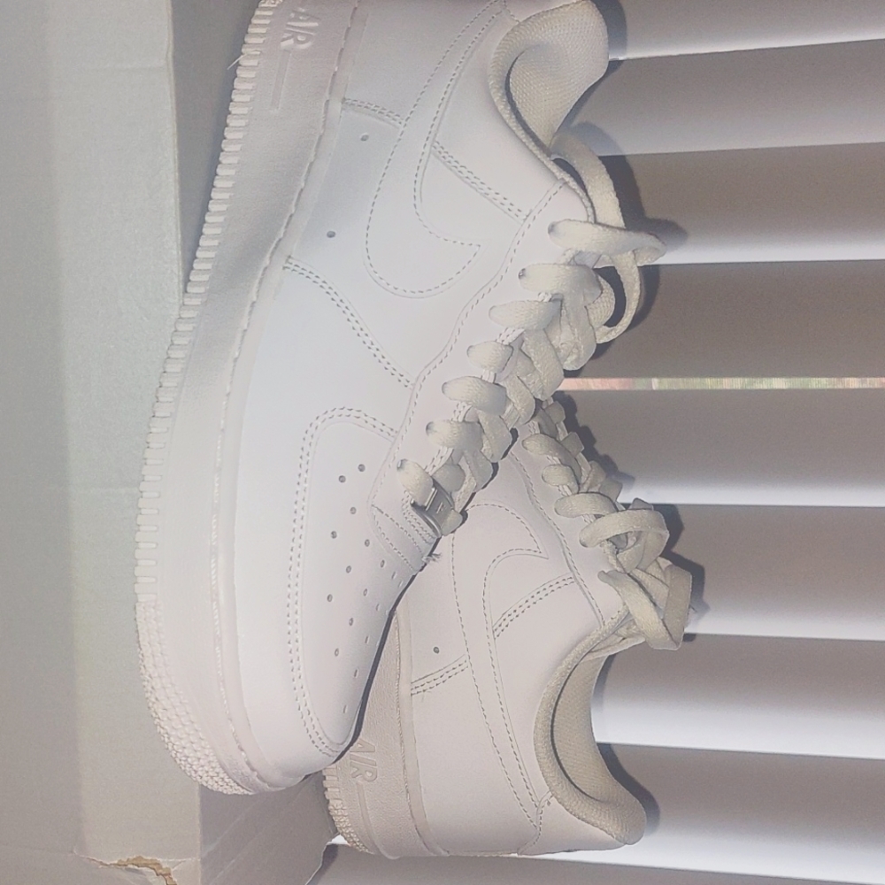 Womens Nike Airforce one tennis shoes size 8